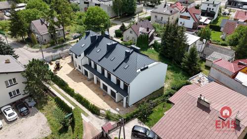 Szeregówka z garażem