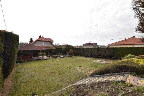 Piękny dom 274 m2, 6 pokoi, 3 łazienki, dz.1027 m2
