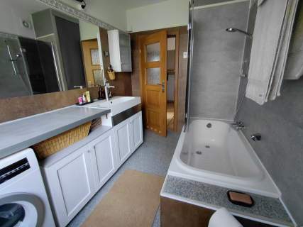 Apartament- dwa miejsca postojowe garaż w cenie