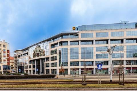 Mieszkanie z garderobą i garażem