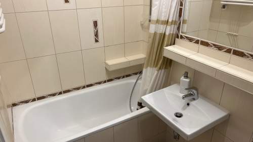 Przytulna kawalerka z balkonem na Jagodnie