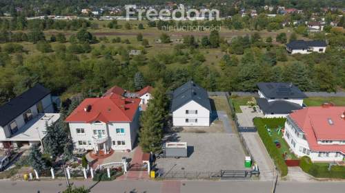 3-pokoje z poddaszem i 2 miejscami parkingowymi