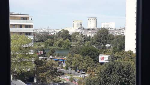 Bezpośr. Warszawa Gocław Abrahama 43m2 1 pokój kuchnia garaż
