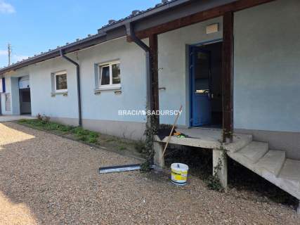 hala 143m2 plac, Swoszowice