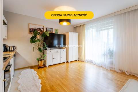 3 pokoje 1. piętro balkon ul. Przewóz