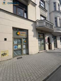 Lokal przy Hali Targowej 82 m2 Witryna