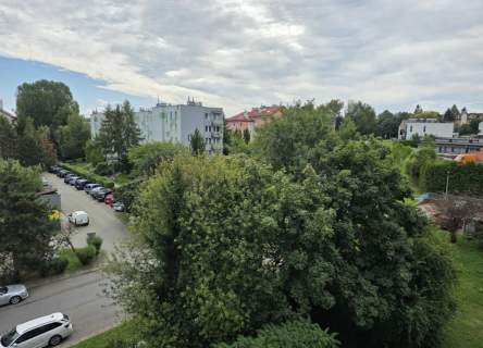 3 pokoje 60 m Duży balkon 4 piętro