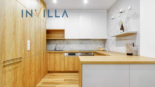 Apartament z widokiem na morze tuż przy parku