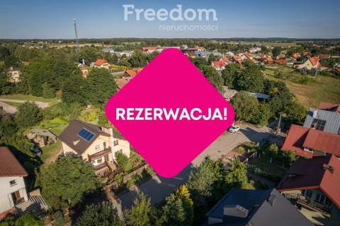 Przestronny dom z tarasami i widokiem na staw
