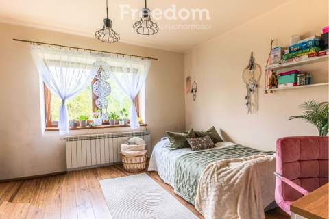 Wyremontowany dom z fotowoltaiką i dużą działką