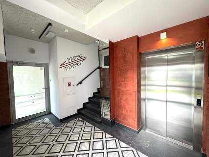 Wyjątkowy obiekt na biurowiec, restaurację premium, hotel