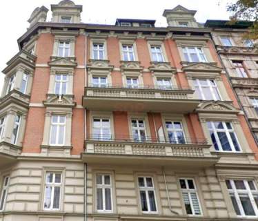 Przestronny apartament w kamienicy projektu Maxa Berga