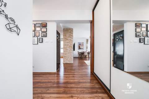 3 pokoje duży balkon miejsce postojowe