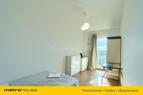 Miejski apartament z balkonem, przy Żeligowskiego 
