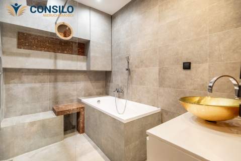 3 Pok. 82m2 Balkon Plac Bohaterów Getta