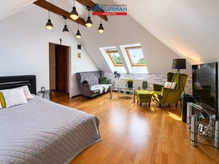 Dom na sprzedaż 4 pokoje salon garaż na 2 auta