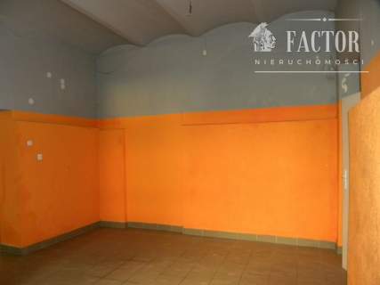 Gorlice, lokal do wynajęcia w centrum, 60W