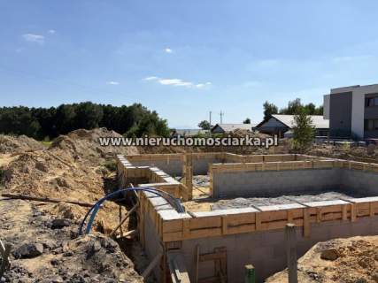 Nowe dwa domy parterowe Turza stan deweloperski