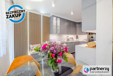 Stylowy Apartament z Ogrodem, Balkonem i Garażem