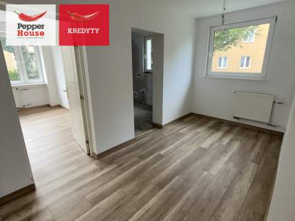 3 pokoje po remoncie Balkon Piwnica