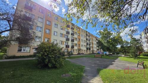 3 POKOJE 46 m BALKON - dobra lokalizacja