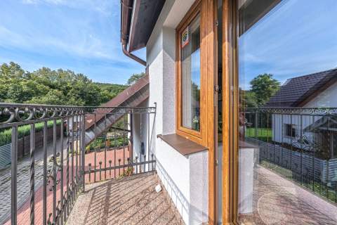 Dom bliźniak z osobnym mieszkaniem w Rumi 