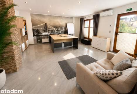 Dom w centrum 324 m2 7 pok 2 lazienki 3 tarasy osobn