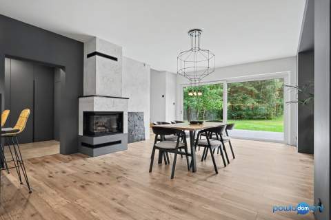 Dom w otuleniu lasu 180 M2 1.1 HA 20 min do Radomia