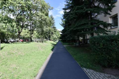 3 POKOJE 59 M WINIARY GARAŻ MUROWANY