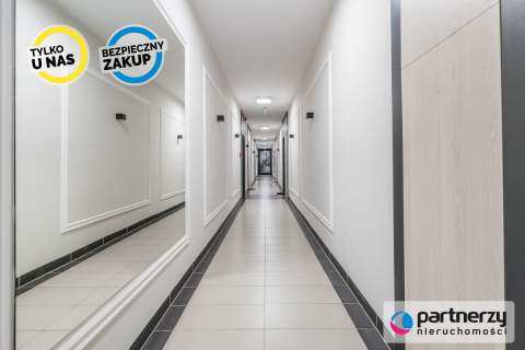2 pok z halą garażową, gotowe do zamieszkania.