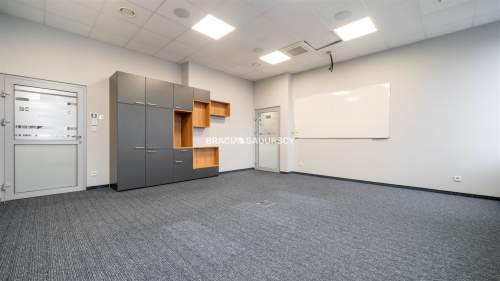 Powierzchnia biurowa z parkingiem - 400m2