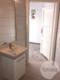Pokój biurowy 22 m2 w ścisłym Centrum