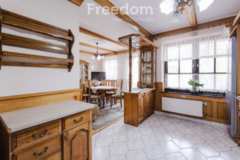 Dom z lokalem handlowym w Suszu