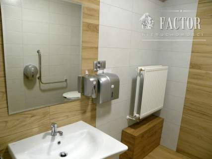 Biecz, lokal do wynajęcia, 58W