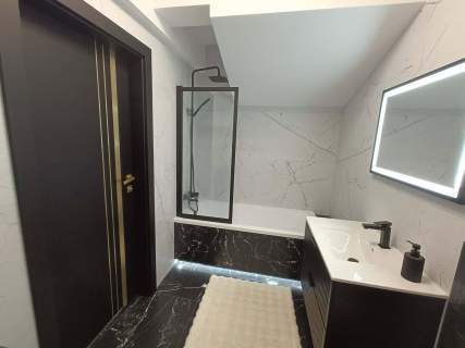 NOWOCZESNE MIESZKANIE 67 m Z OGRÓDKIEM 48 m WYSOKI STAND