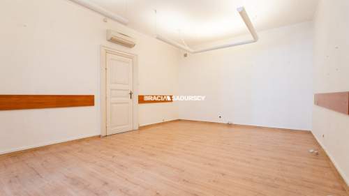 Lokal - ul. Floriańska - w oficynie kamienicy