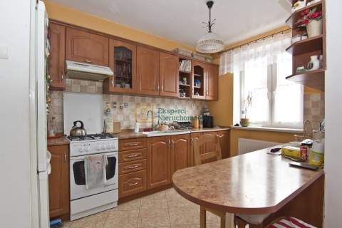 Pobitno, 41m2, balkon,parking, 2 minuty do centrum