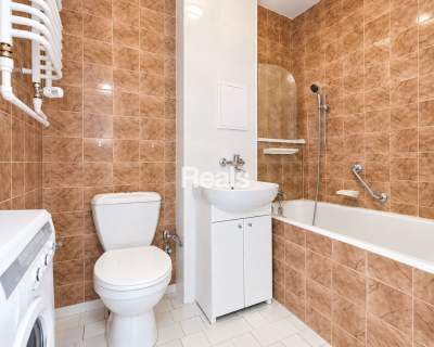 Rondo Wiatraczna. 3 pokoje do wprowadzenia. Balkon