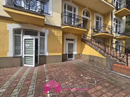 Lokal użtkowy w dzielnicy nadmorskiej w budynku Hotelu