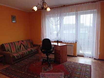 Malowniczy dom na wsi z dużą działką wśród zieleni