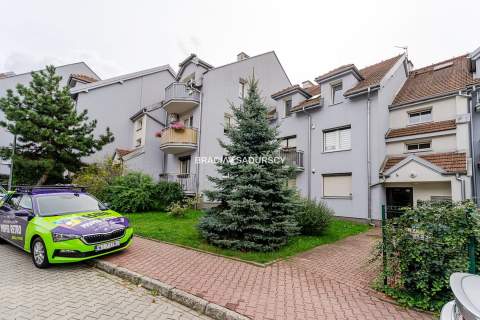 Kameralne 3 pokoje z dużym balkonem