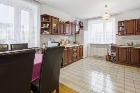 Spokojna okolica Pomieszczenia gospodarcze