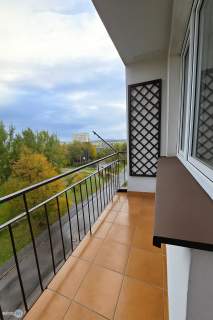 3 pokoje, Uroczysko, loggia, 6100 zl/m2