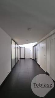 Budynek 468 m2 plac 1244 m2/super ekspozycja