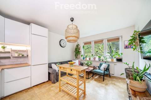 3 pokoje 54 m duży balkon Metro Imielin