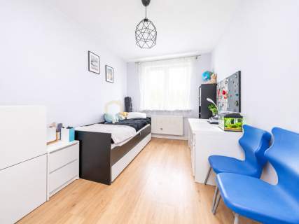 4 pokoje 93,5 m 2 miejsca w garażu Bemowo