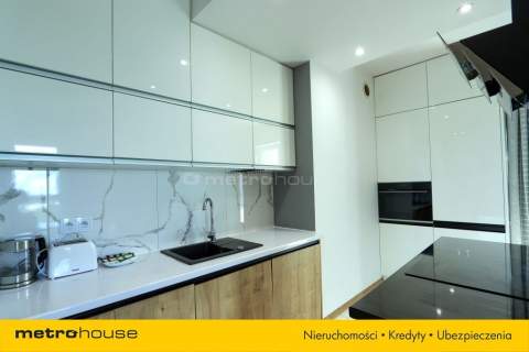 Miejski apartament z balkonem, przy Żeligowskiego 