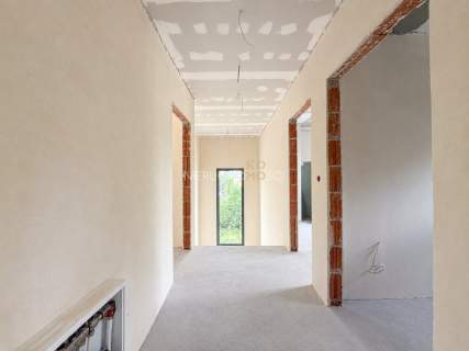 Nowoczesna bryła / Wolnostojący / Działka 700 m2