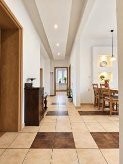 4 duże pokoje, balkon, widok, pierwsze piętro