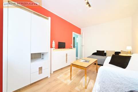 Ursus. 2 pokoje. Kuchnia osobno. Stacja PKP 750m